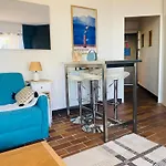 Apartman Le Bleu De George De Charme 3 Etoiles Avec Vue La Seyne-sur-Mer
